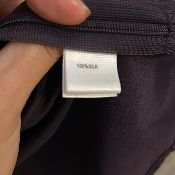 St. John Couture Purple Sleeveless Silk Blouse - Picture 4 of 5